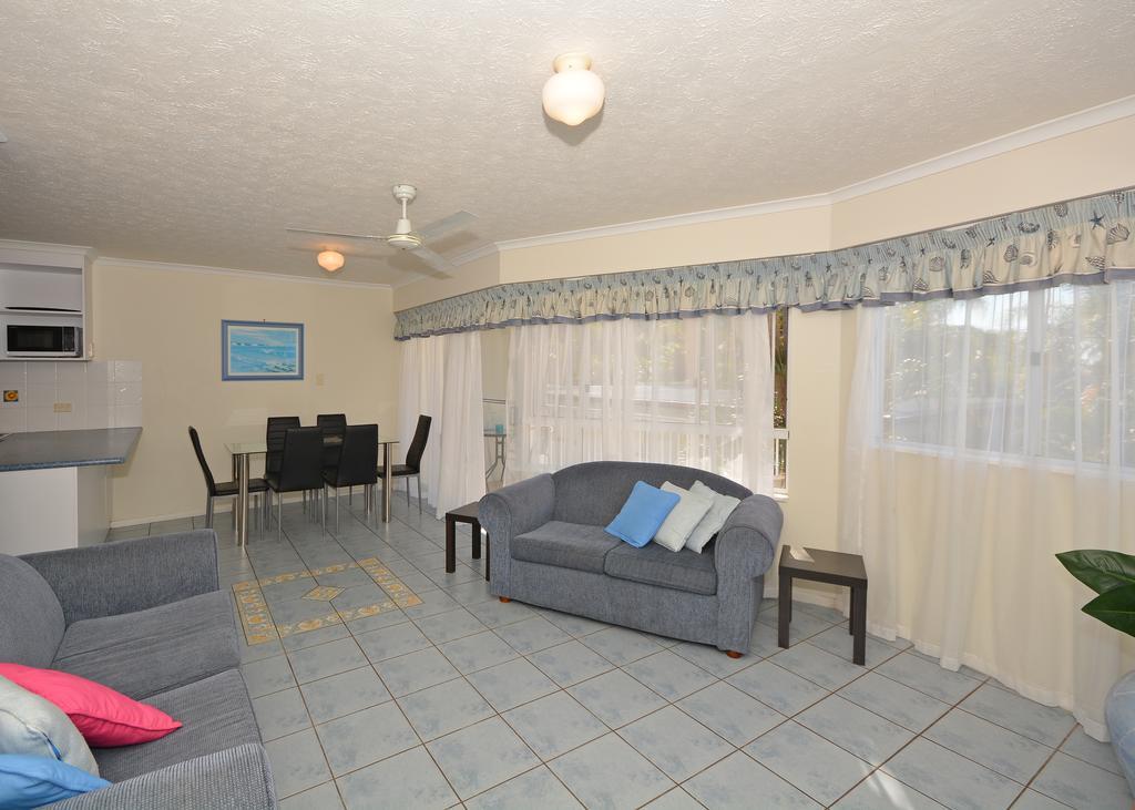 Jade Waters Luxury Apartments ハービー・ベイ エクステリア 写真